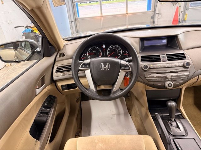 Used 2008 Gold Honda LX-P image 16