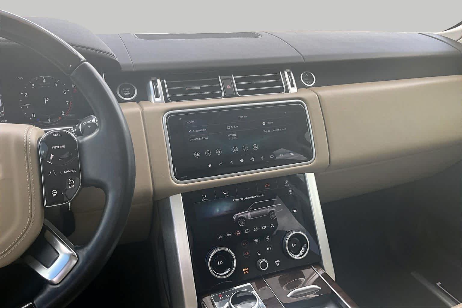 Used 2018 Fuji White Land Rover HSE image 6