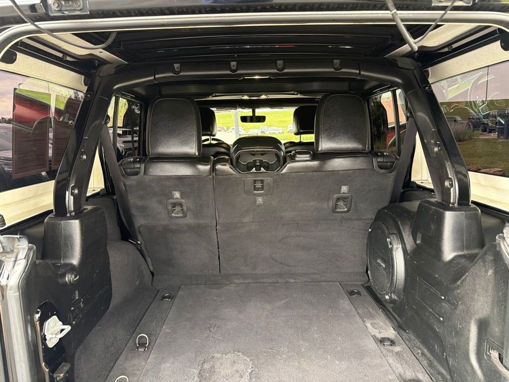 Used 2021 Black Jeep Unlimited Rubicon image 15