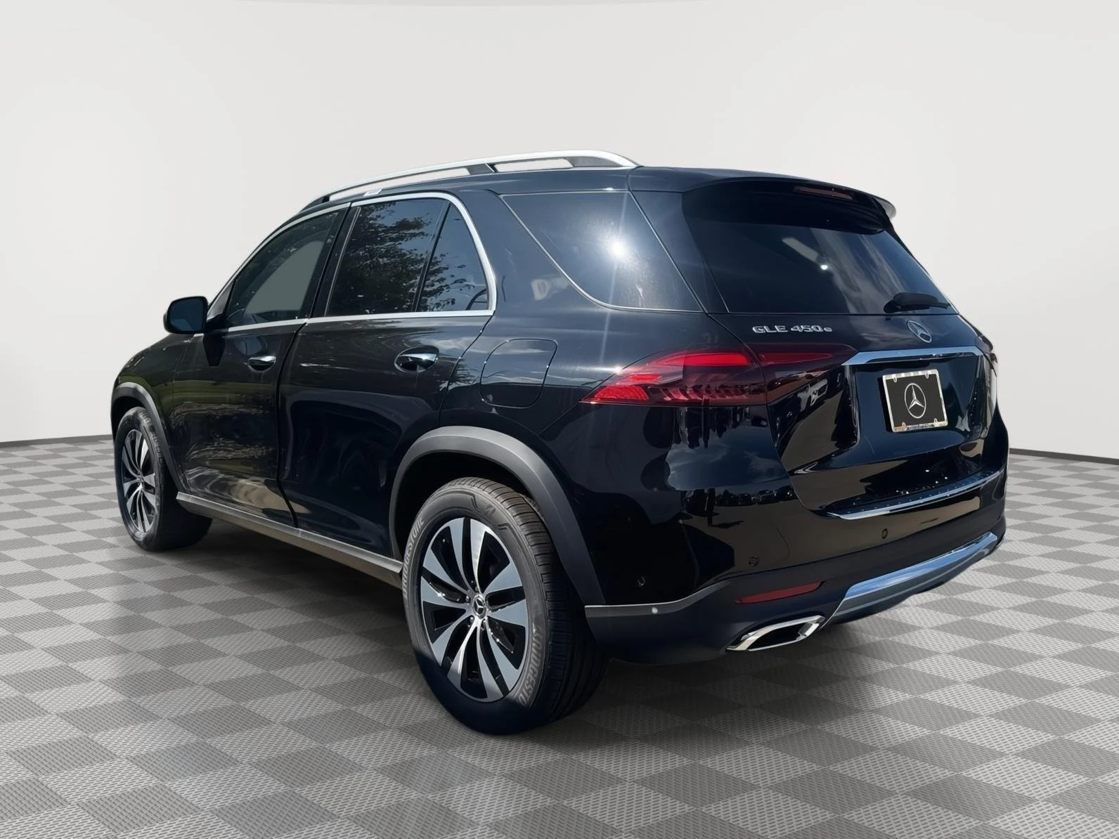 New 2026 Black Mercedes-Benz GLE 450 image 5
