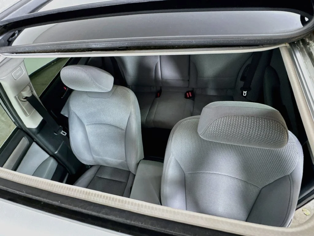 Used 2019 Gray Subaru 2.5i Premium image 26
