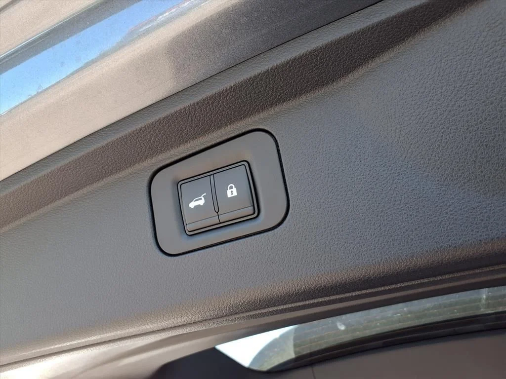 2026 Nissan Armada SL - Photo 26