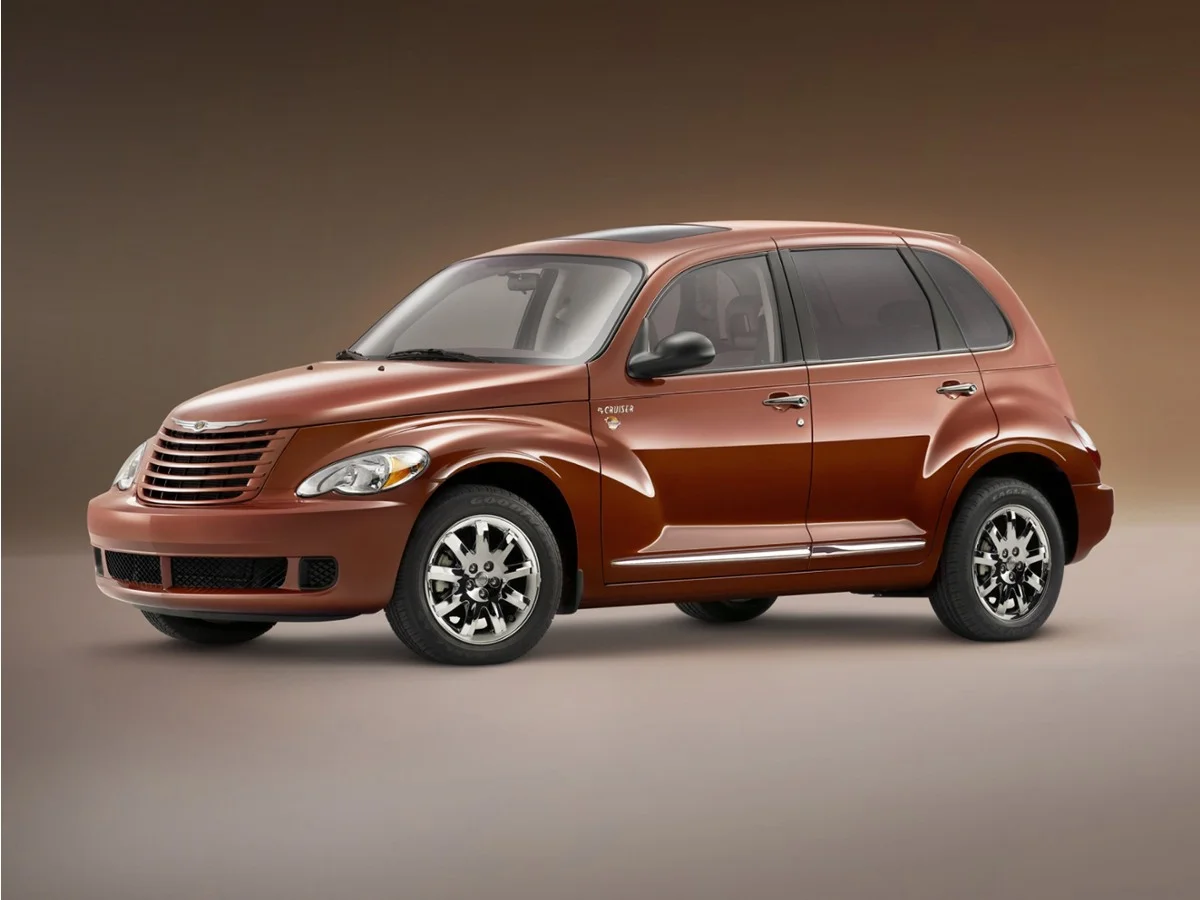 2010 Chrysler PT Cruiser Classic's photo