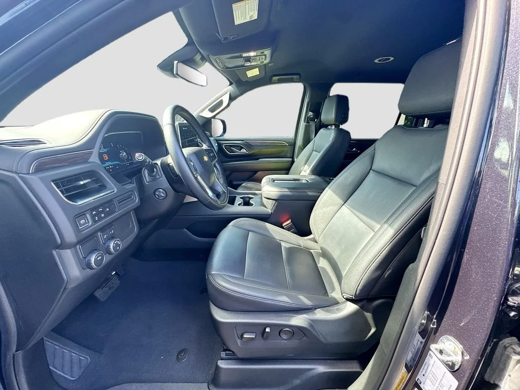 Used 2023 Gray Chevrolet LT image 23