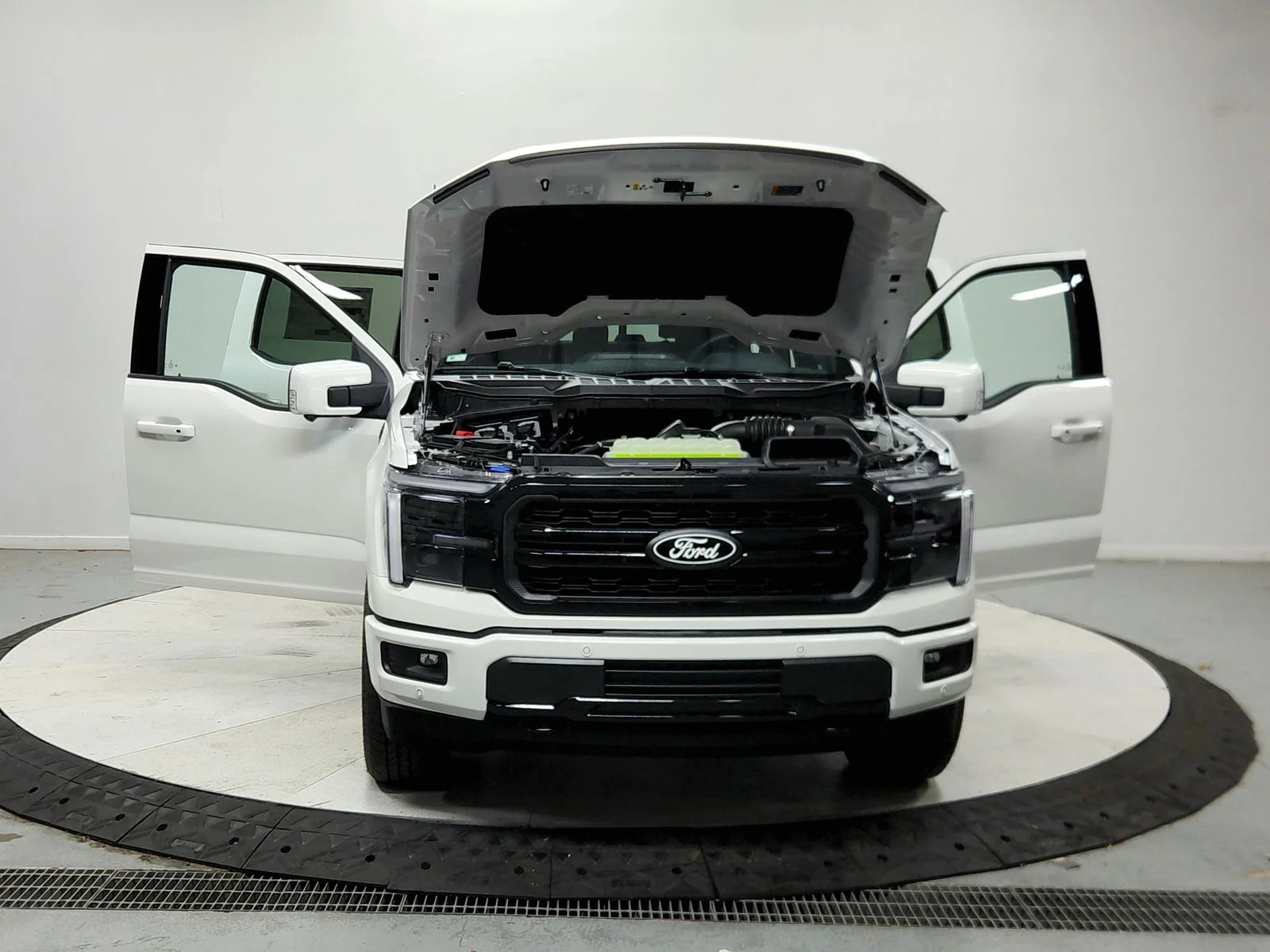 New 2026 White Ford Lariat image 11