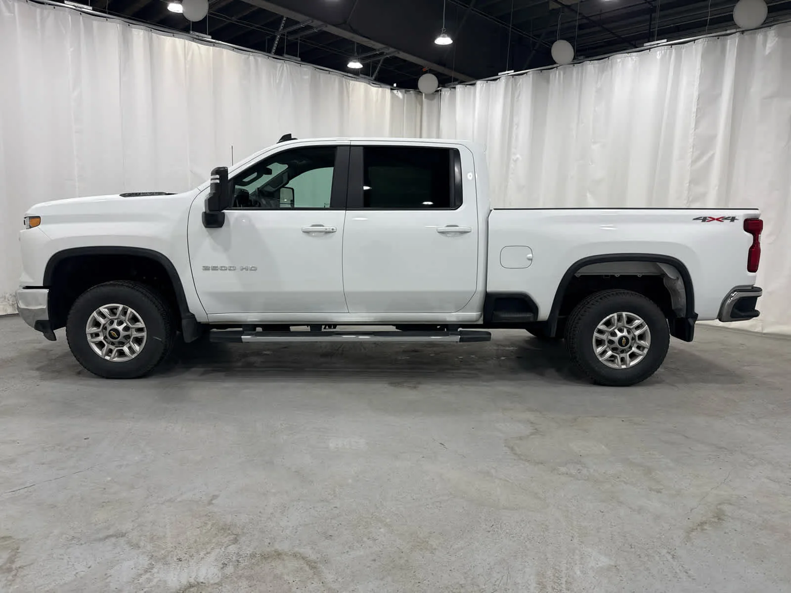 Used 2026 Summit White Chevrolet LT image 2