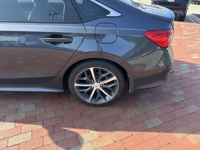Used 2023 Gray Honda Touring image 6