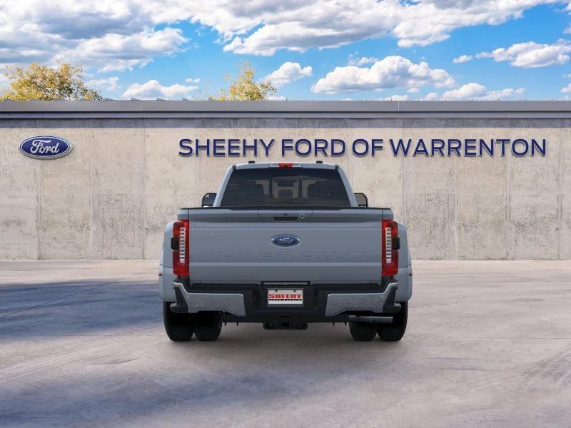 New 2026 Glacier Gray Metallic Tri-Coat Ford Lariat image 7