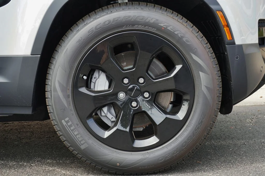 New 2026 Borasco Grey Land Rover S image 8