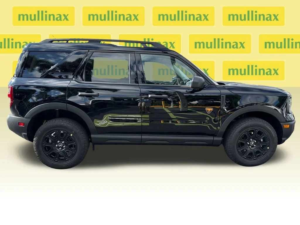 New 2025 Black Ford Badlands image 15