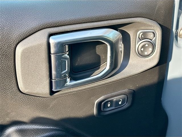 New 2026 Anvil Clear-Coat Exterior Paint Jeep Sport S image 12