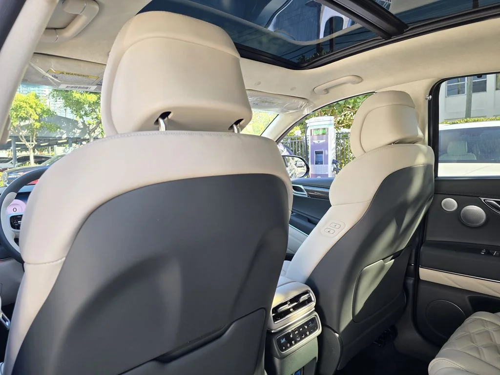 New 2026 Gray Genesis 3.5T e-SC image 13