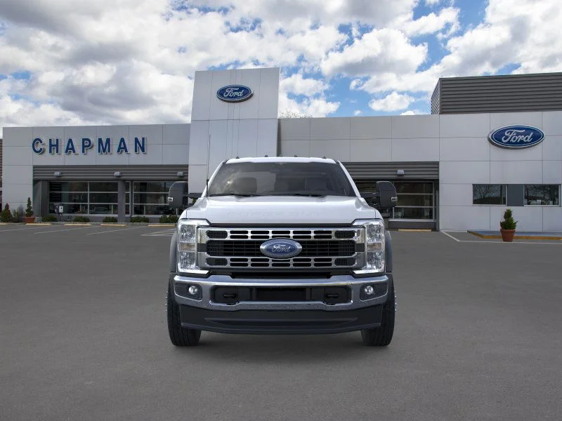 New 2025 Oxford White Ford F-600® XL image 6