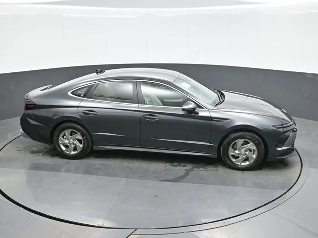 New 2026 Gray Hyundai SE image 16