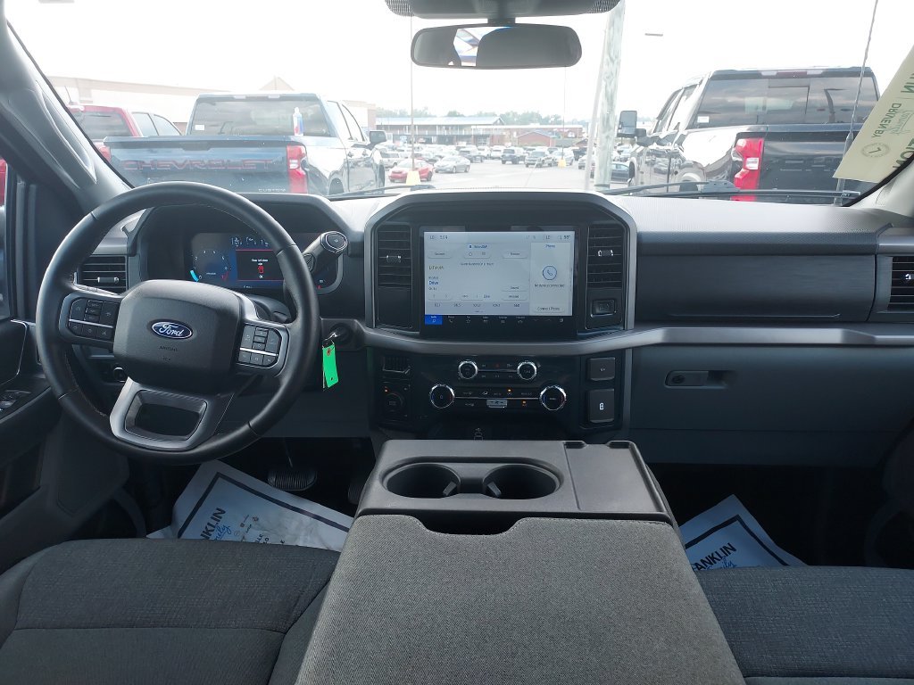 Used 2025 Silver Ford XLT image 15