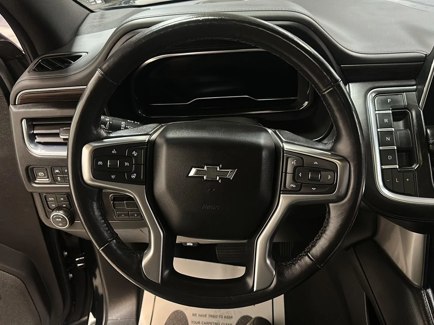 Used 2022 Black Chevrolet Z71 image 16