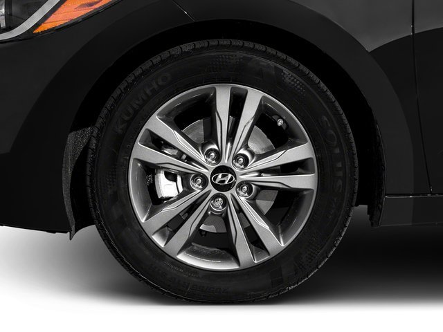 Used 2018 Scarlet Red Hyundai SEL image 14