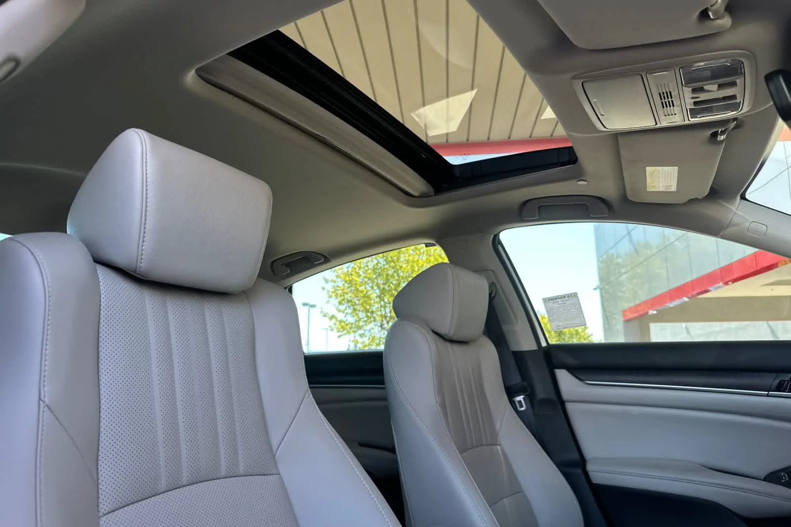 2021 Honda Accord EX-L - Photo 17