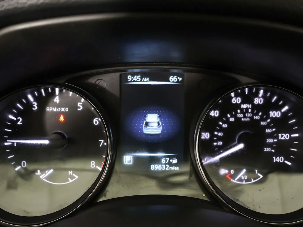 Used 2017 White Nissan SV image 36