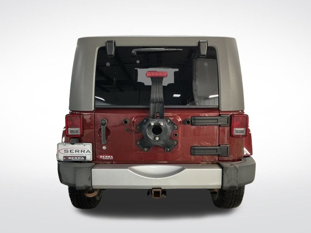 Used 2010  Jeep Unlimited Sahara image 4
