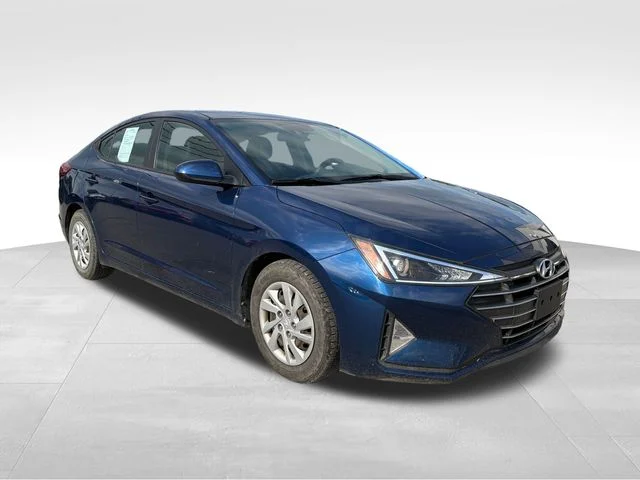 Used 2020 Blue Hyundai SE image 3