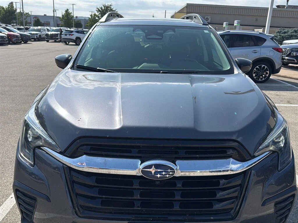Used 2024 Magnetite Gray Metallic Subaru Limited image 4