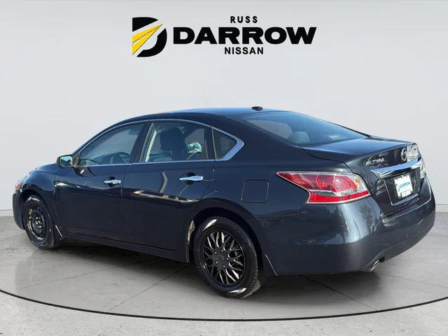 Used 2015 Blue Nissan 2.5 S image 3