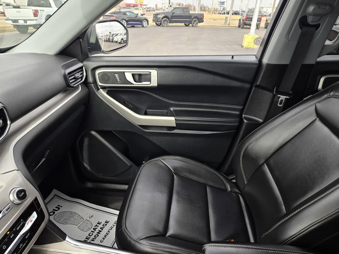 Used 2023  Ford XLT image 15