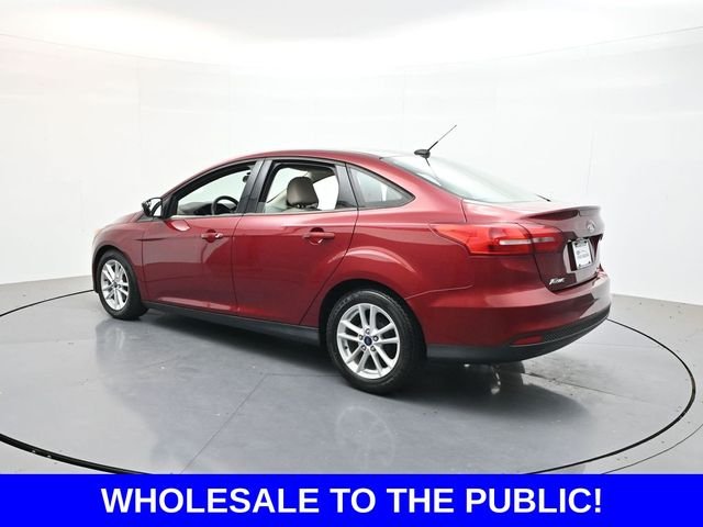 Used 2016 Red Ford SE image 5