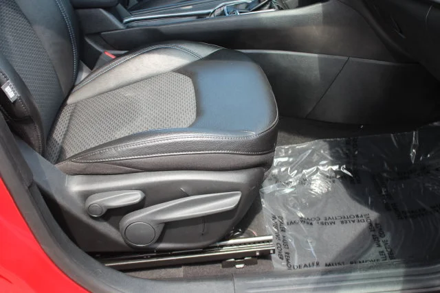 Used 2024 Red Jeep Latitude image 31