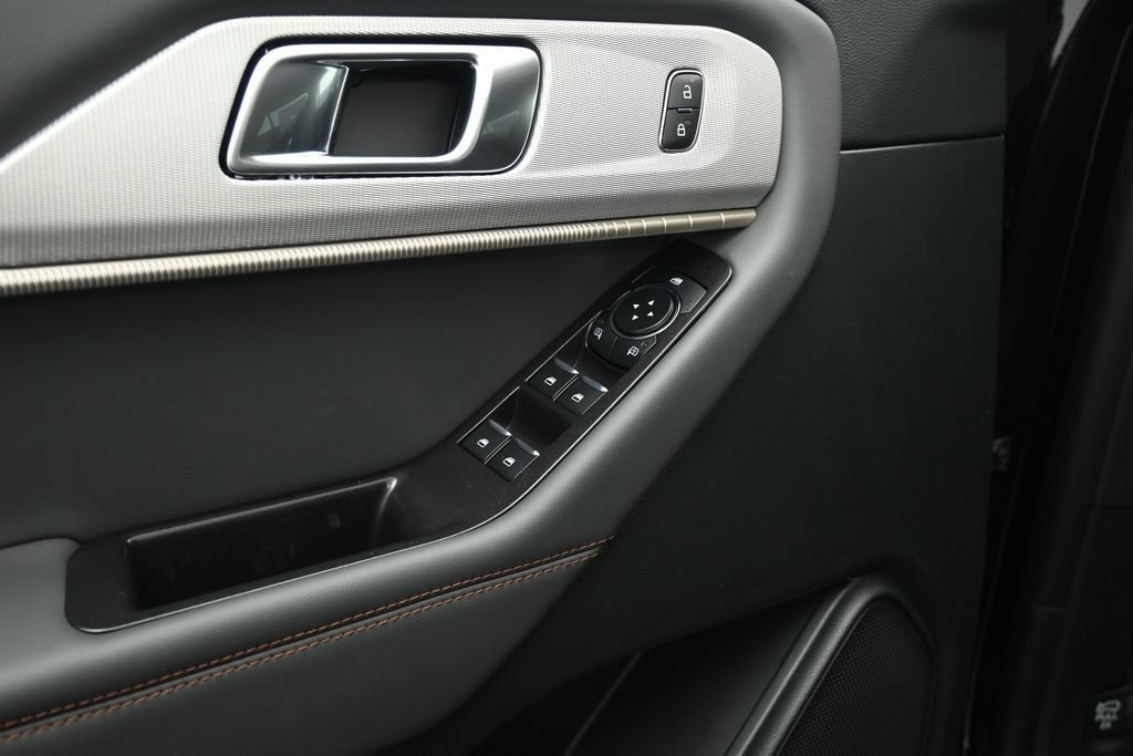 New 2026 Agate Black Metallic Ford Active image 9