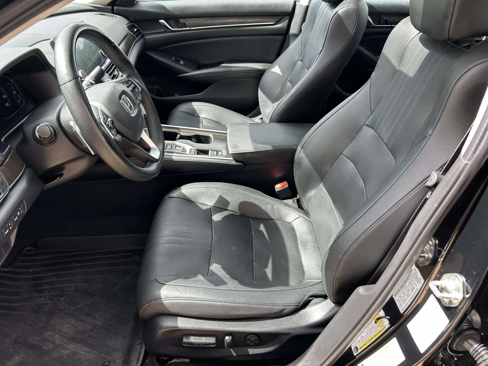 Certified Used 2019 Black Honda Touring 2.0T Auto image 10