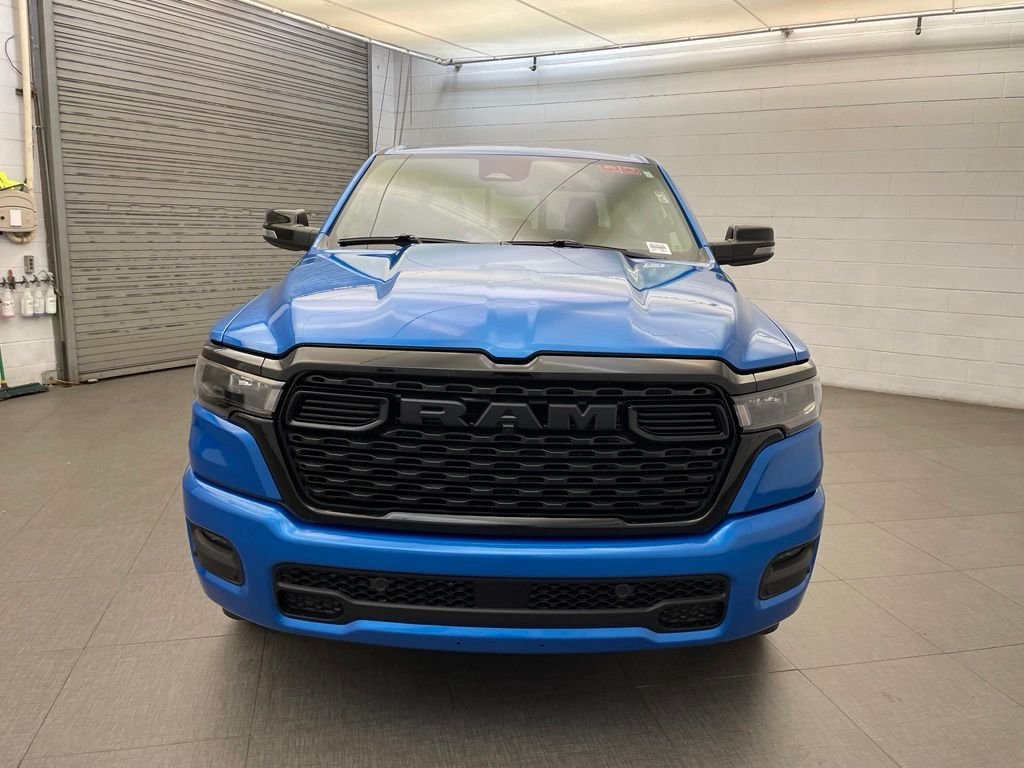 New 2026 Hydro Blue Pearl-Coat Exterior Paint RAM Big Horn/Lone Star image 6