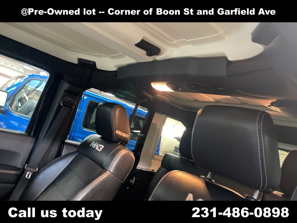 Used 2012 Black Jeep Unlimited Rubicon image 13