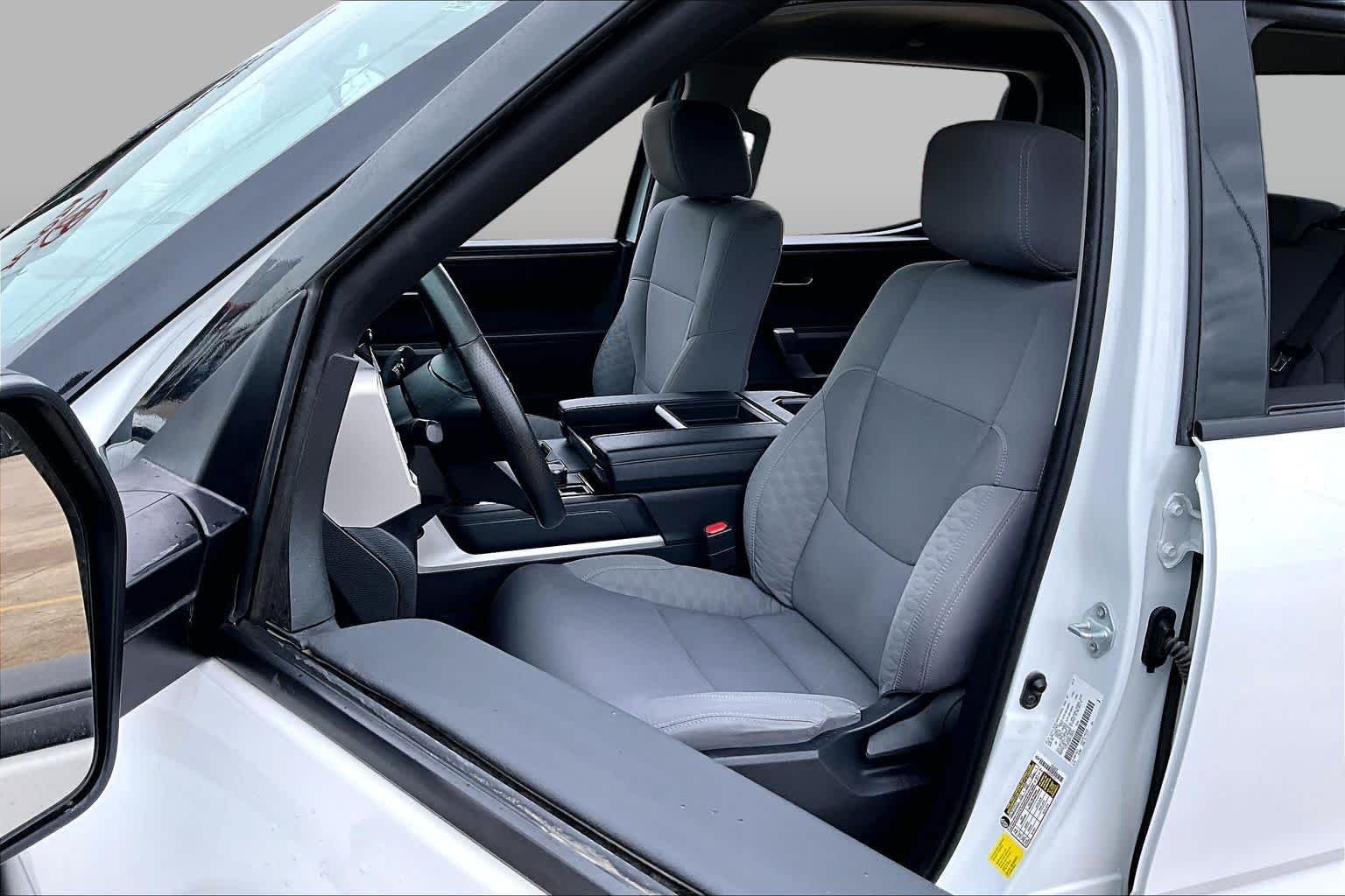Used 2023 Ice Cap Toyota SR5 image 8