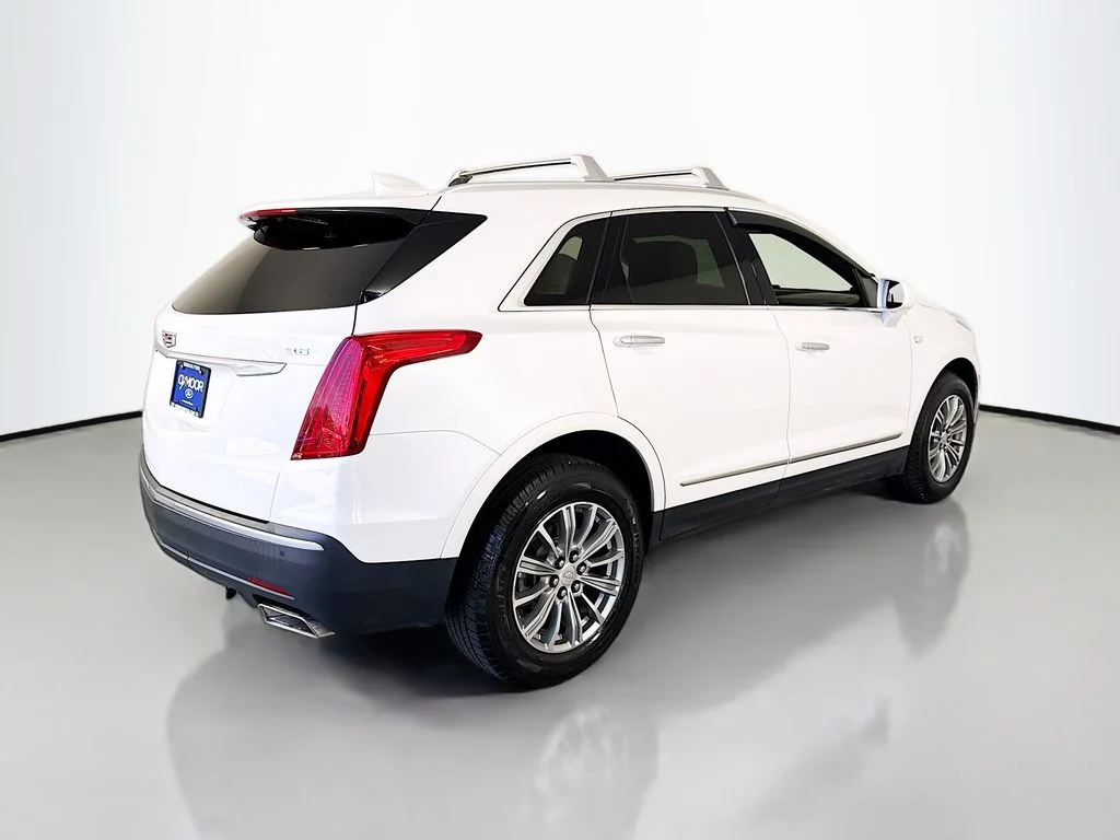 Used 2018 Crystal White Tri-Coat Cadillac Luxury AWD image 13