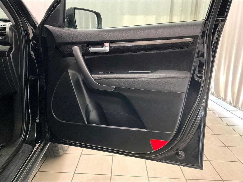 Used 2014 Ebony Black Kia EX image 12