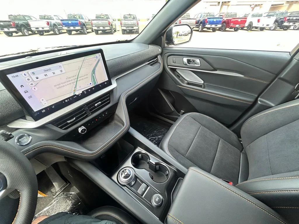 New 2026 Agate Black Metallic Ford Tremor® image 17