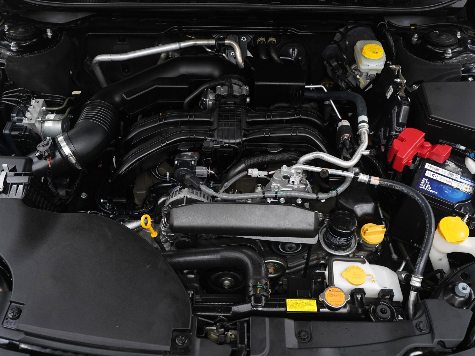 Used 2025 Crystal Black Pearl Subaru Premium image 31