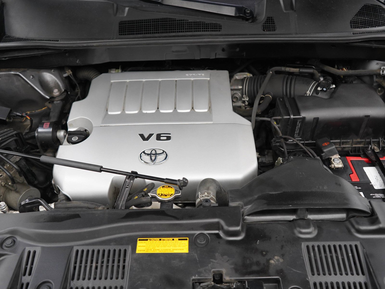 Used 2008 Magnetic Gray Metallic Toyota Base image 27