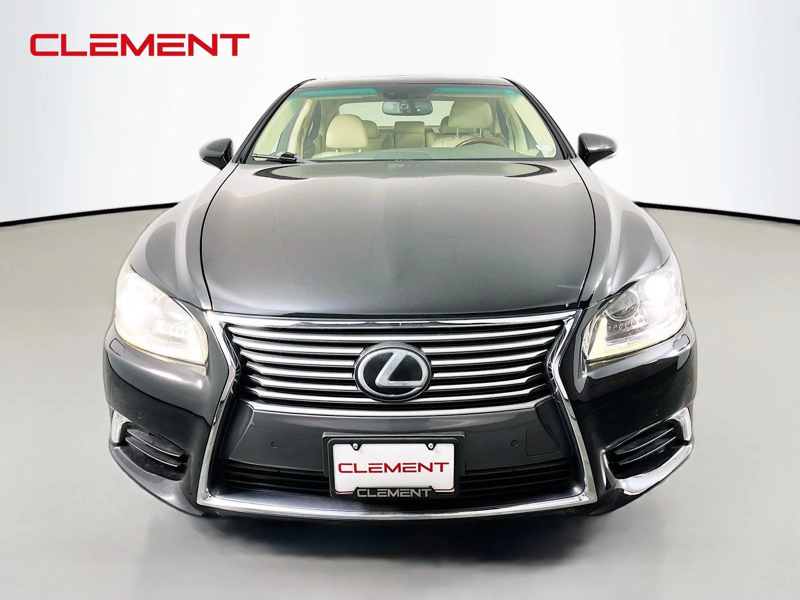 Used 2017 Black Lexus 460 image 3