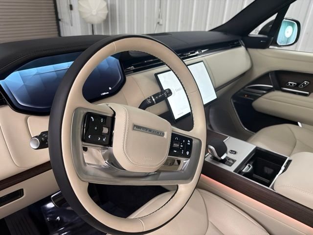 Certified Used 2026 Santorini Black Metallic Land Rover SE image 10