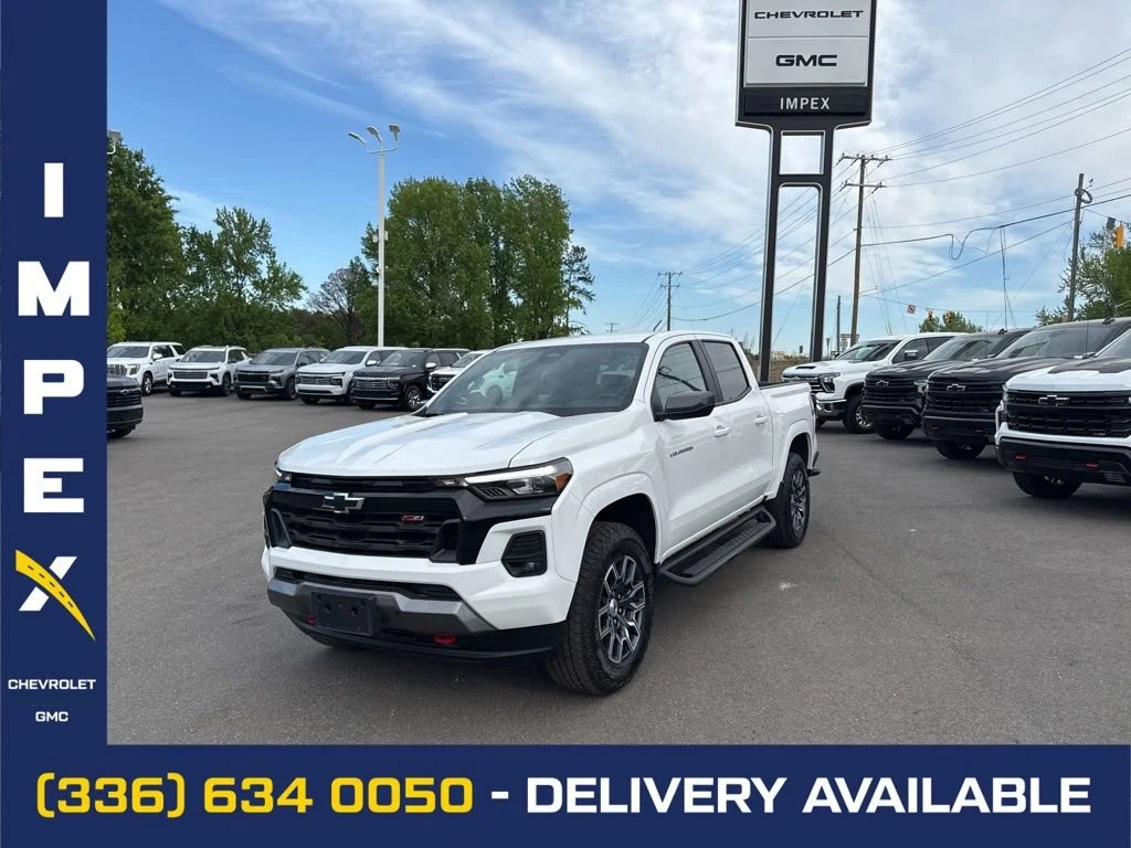 Summit White 2025 Chevrolet Colorado Z71 Crew Cab 4WD Pickup Truck Four-Wheel Drive