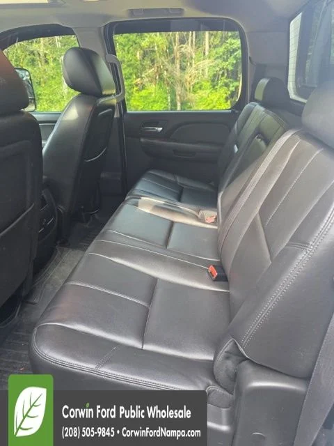 Used 2010 White Chevrolet LTZ image 9