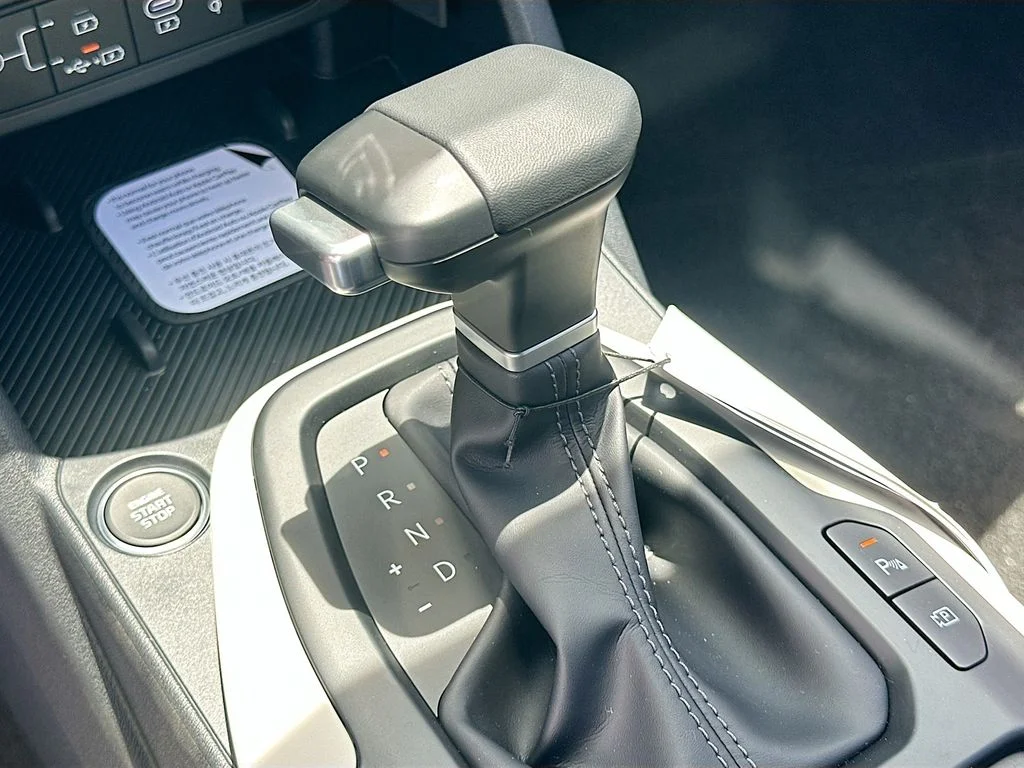 New 2026 Snow White Pearl Kia GT-Line Turbo image 17