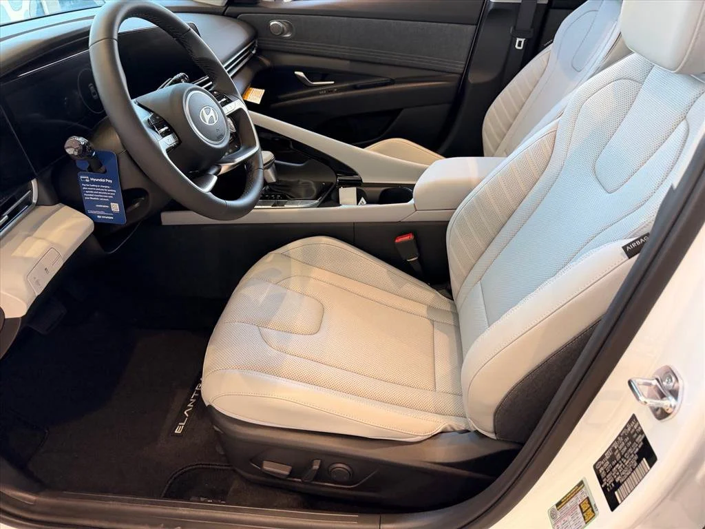 Used 2026 White Hyundai Limited image 9