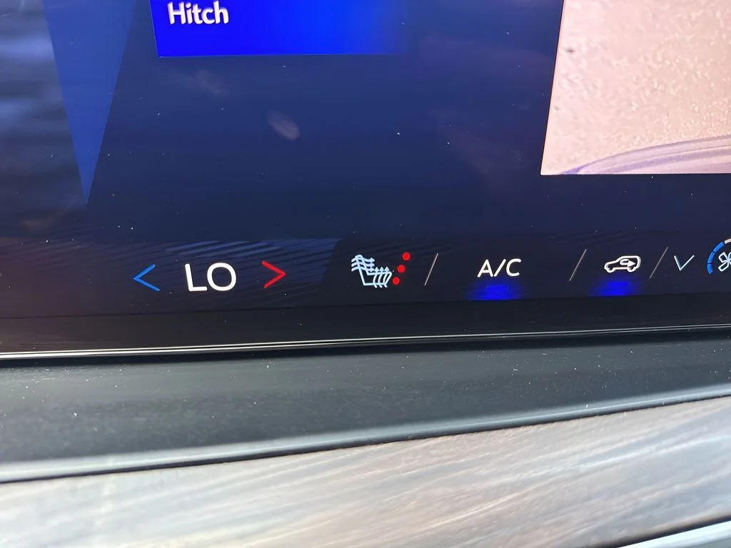 Used 2025 Black Chevrolet LT image 28