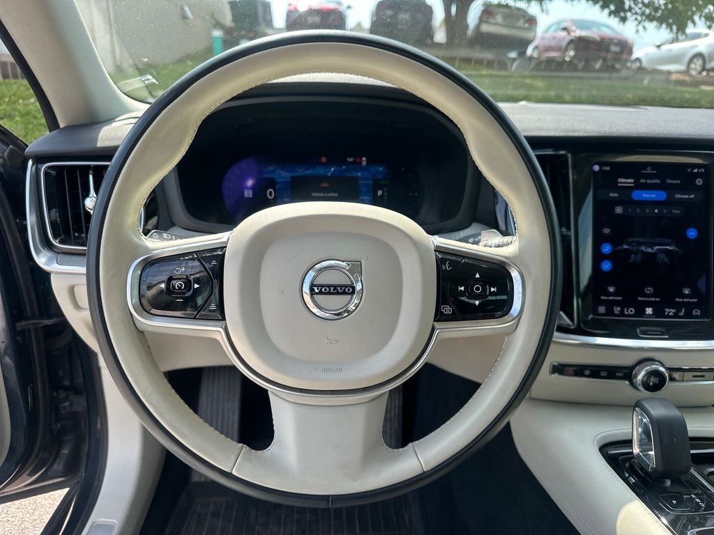 Used 2024 Blue Volvo T8 Plus Dark Theme image 9
