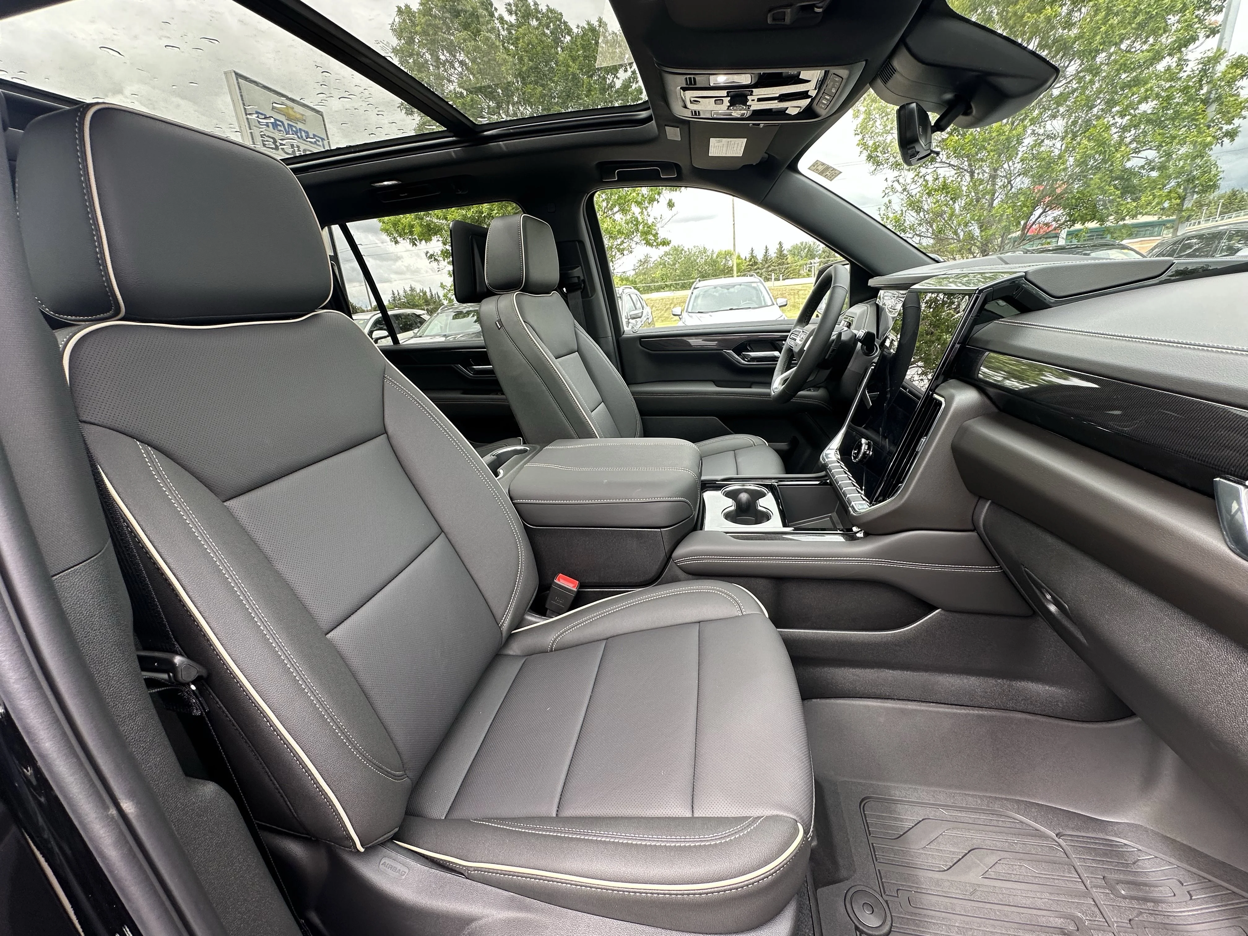 New 2026 Onyx Black GMC Elevation image 19