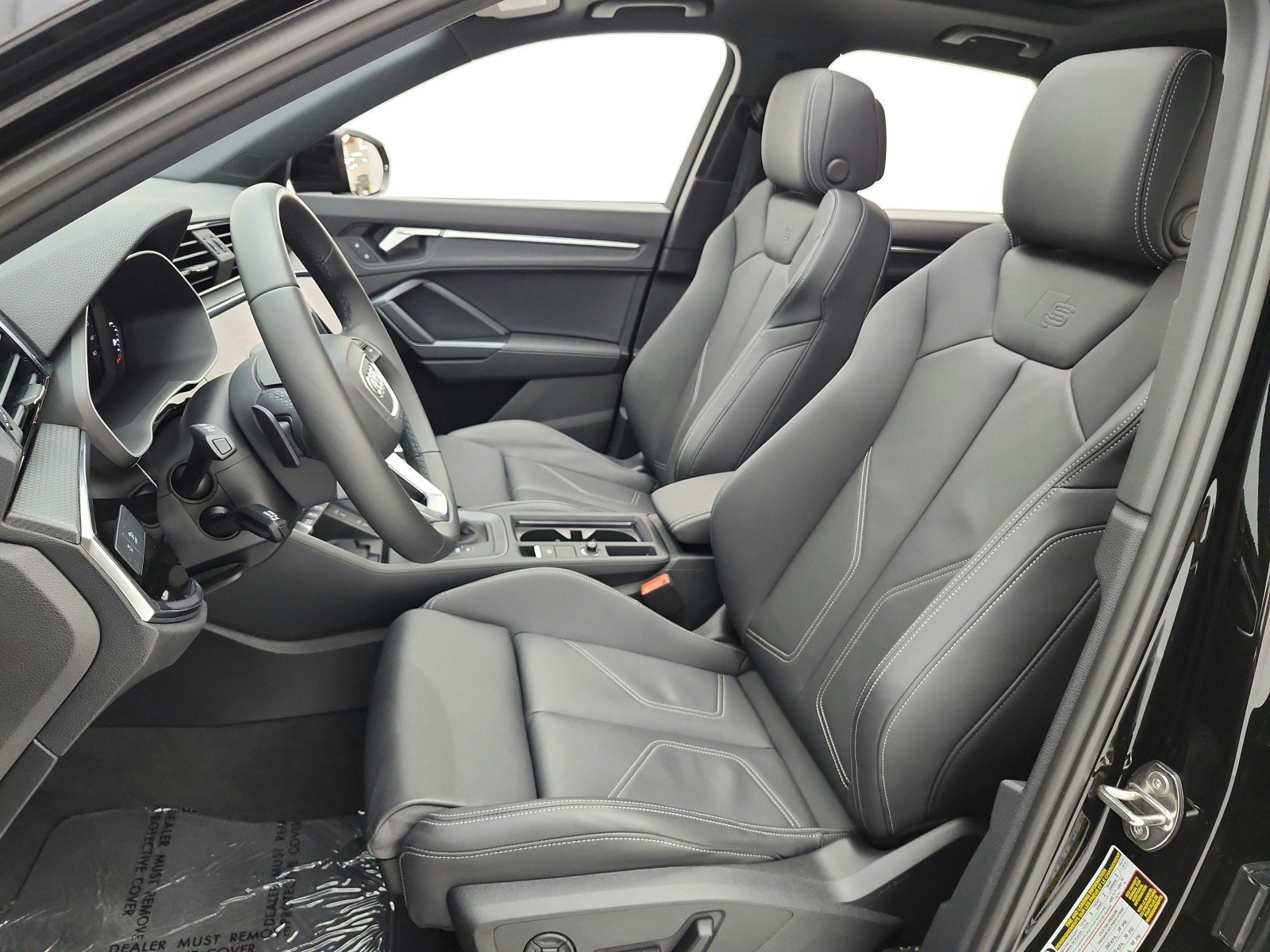 Used 2025 Mythos Black Metallic Audi S line Premium image 23